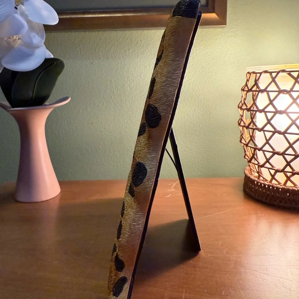 Etcetera Leopard Patterned Photo Frame - Heavy Resin - Picture 11 of 13